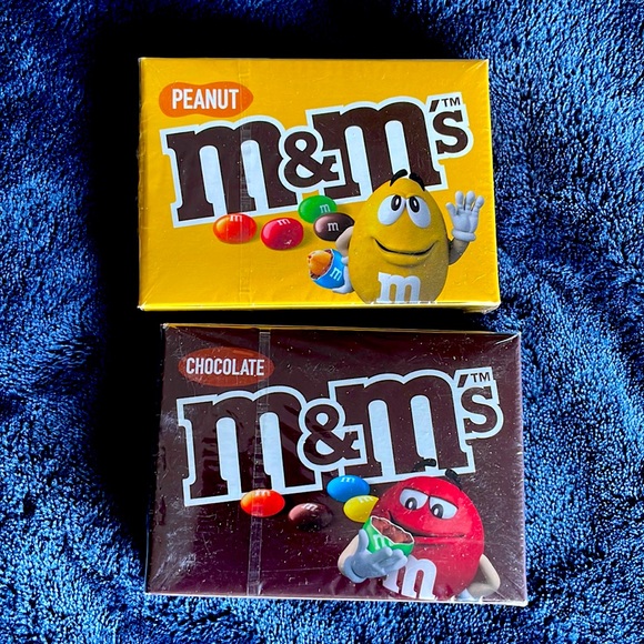 M&M playing cards 2 new packages! - Picture 1 of 2